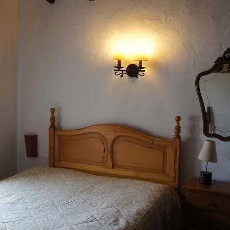 Denia, 3 Dormitorios, 6 Personas - Es-262-35 Villa *