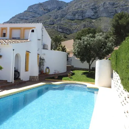 Denia, 3 Dormitorios, 6 Personas - Es-262-35 Villa